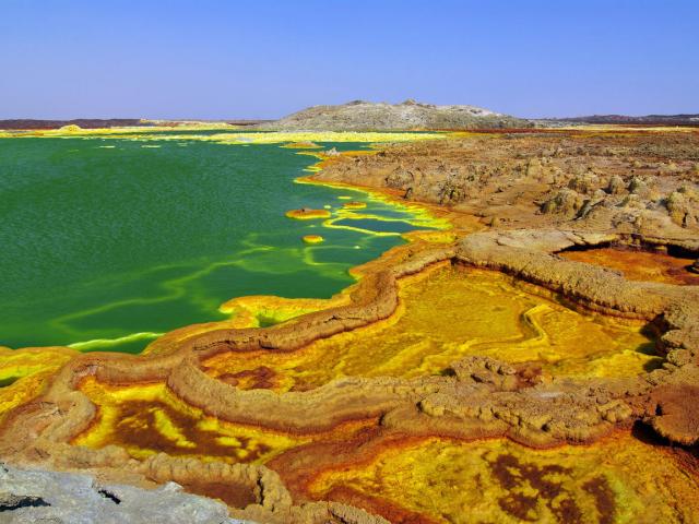 UNUSUAL WONDERS OF THE WORLD