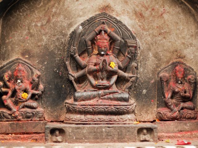 Experience the aarti ceremony