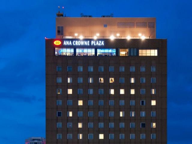 Ana Crowne Plaza