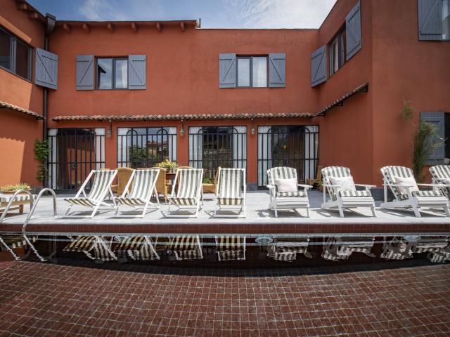 Communal Hotel