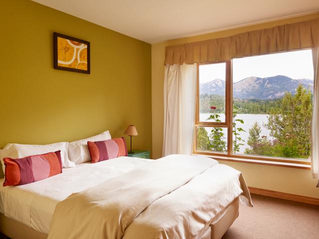 Peninsula Petit Hotel