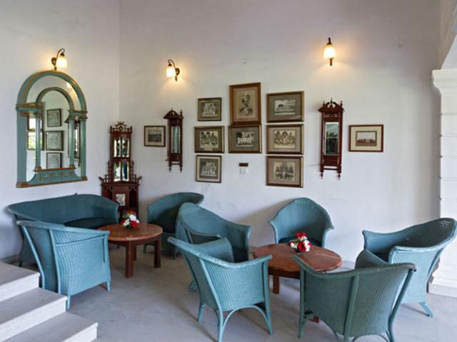 Jehan Numa Palace