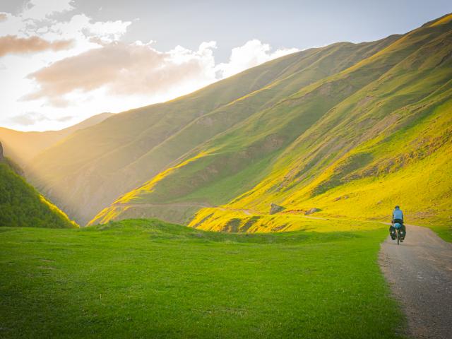 Cycle through gorges & valleys
