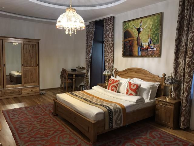 Navat Hotel