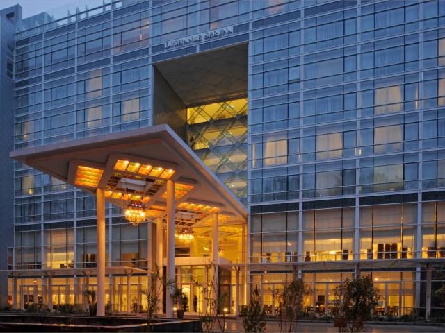 Serena Hotel