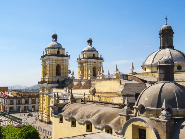 Travel through old Lima