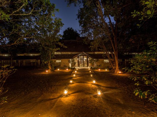 Tiger Tops Tharu Lodge