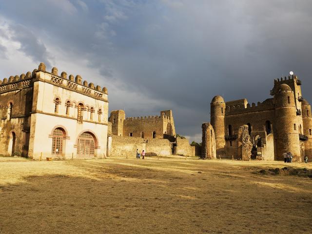 Learn about 17th century castles