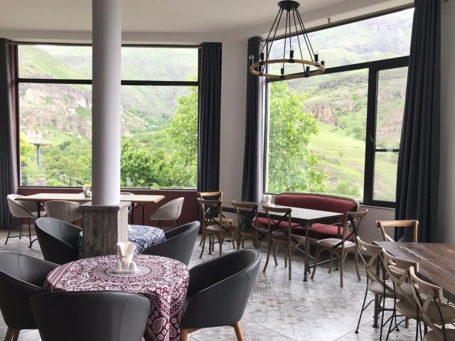Vardzia Resort