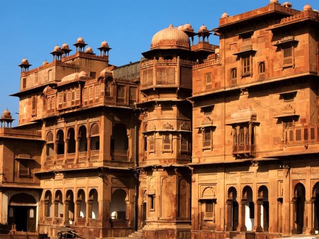 Explore the impressive Fort of Bikaner