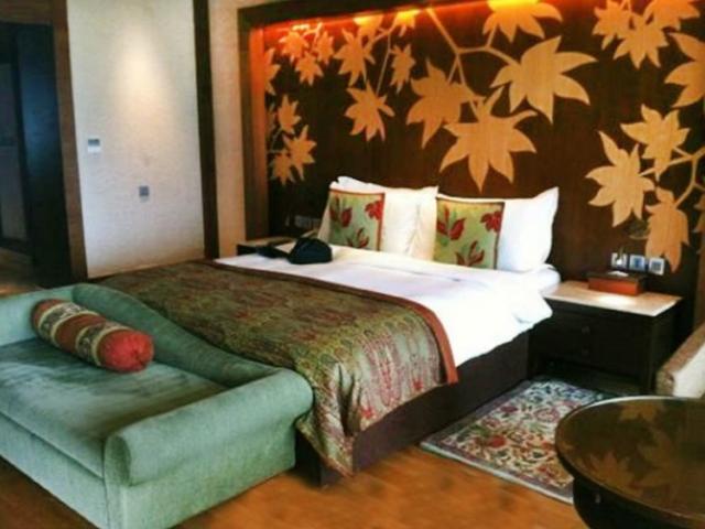 Lalit Grand Palace Srinagar