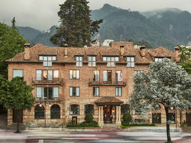 Four Seasons Casa Medina