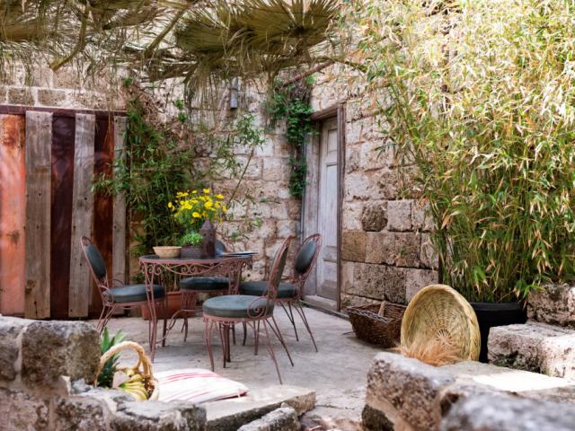 Beit Faris wa Lucia, Byblos