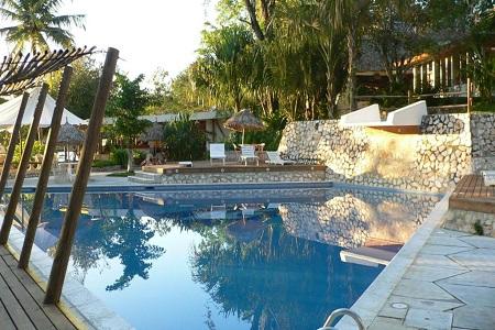 Villa Maya, Flores