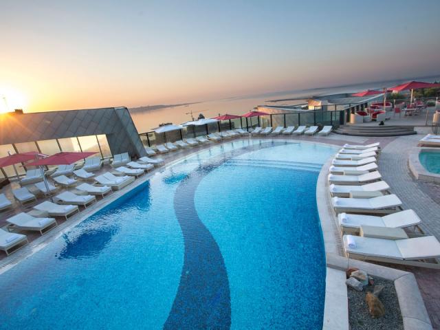 Fairmont Baku - Flame Towers