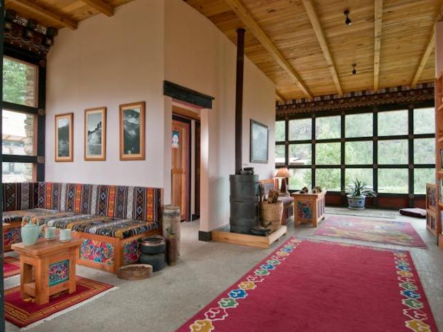 Zhiwa Ling Resort