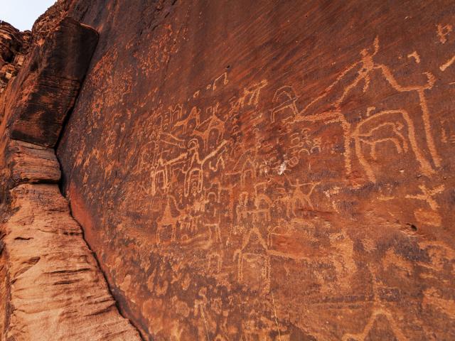 Explore Wadi Rum by jeep