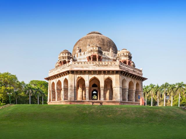 Search for Sufi Saints on foot