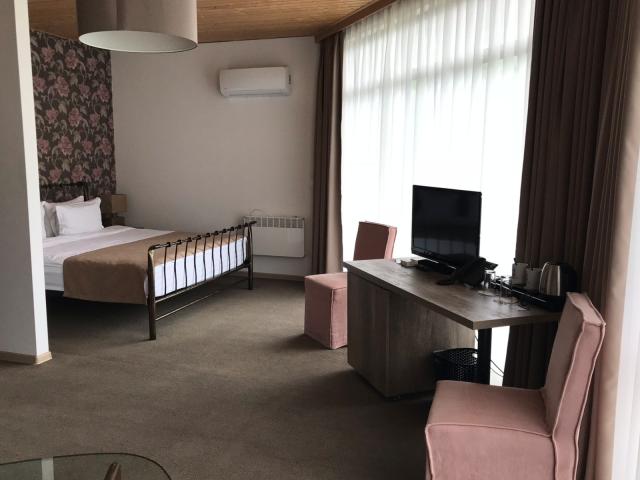 Vardzia Resort