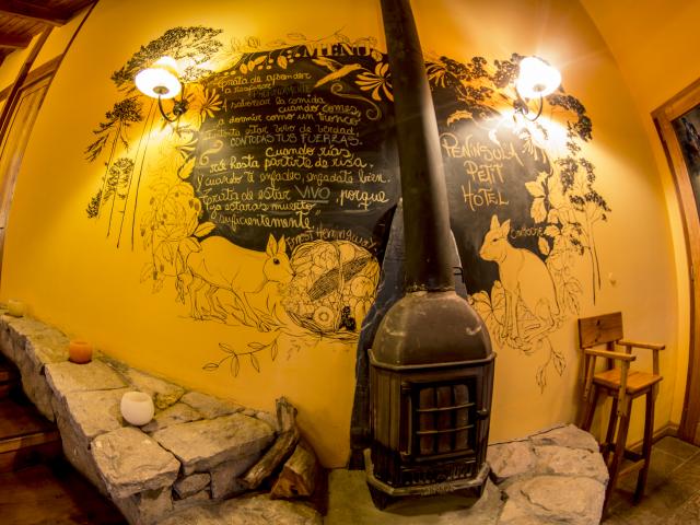 Peninsula Petit Hotel