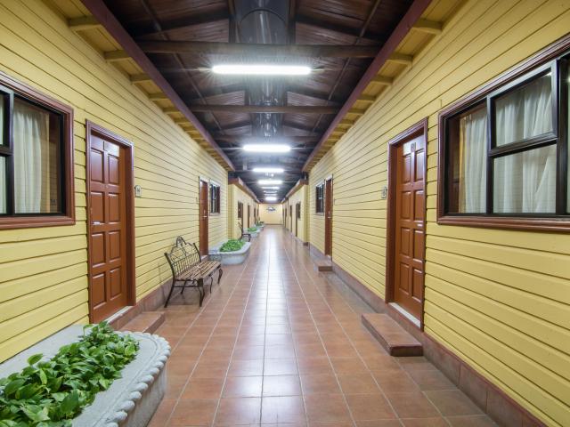 Best Western Las Mercedes Airport Hotel