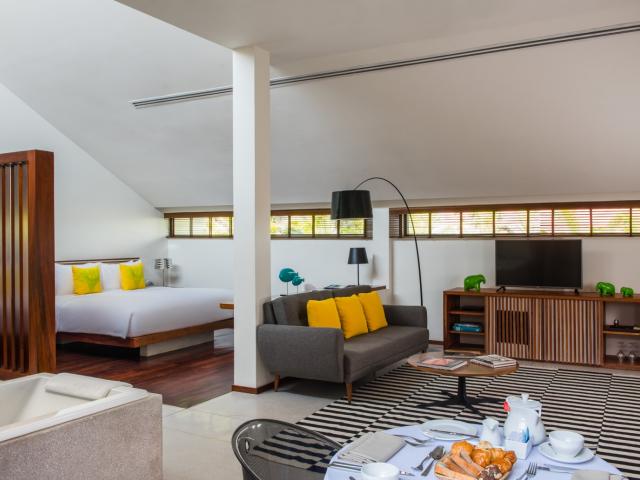 Aviary Hotel