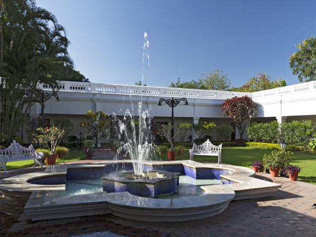 Jehan Numa Palace