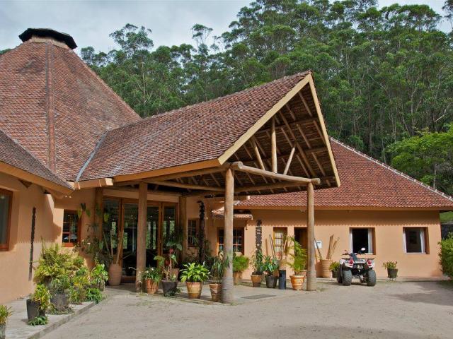 Vakona Forest Lodge