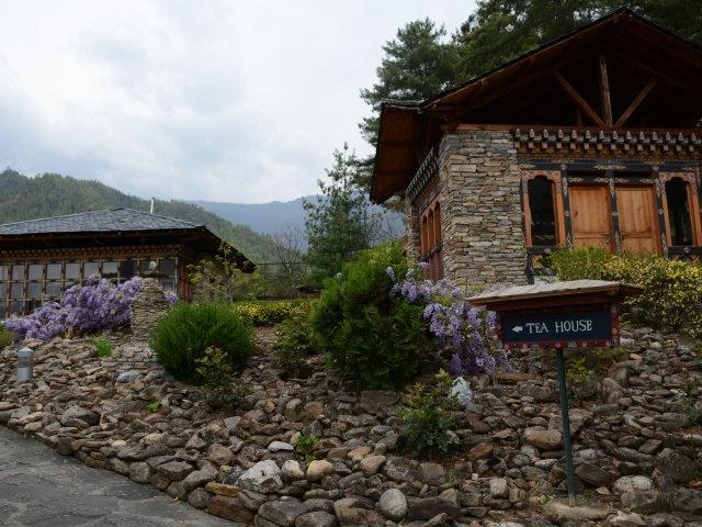 Zhiwa Ling Resort
