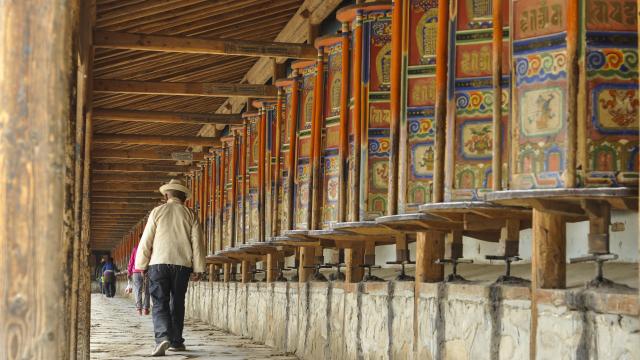Learn about Tibetan culture
