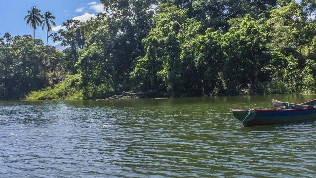 Kayak around Las Isletas Archipelago