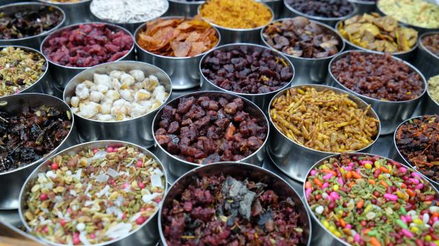 Sample Kolkata's street food