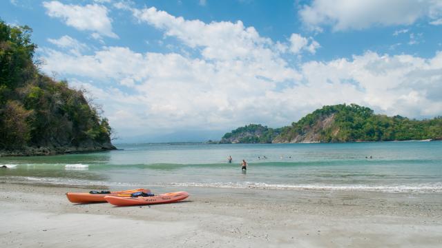 Kayak Manuel Antonio's coastline