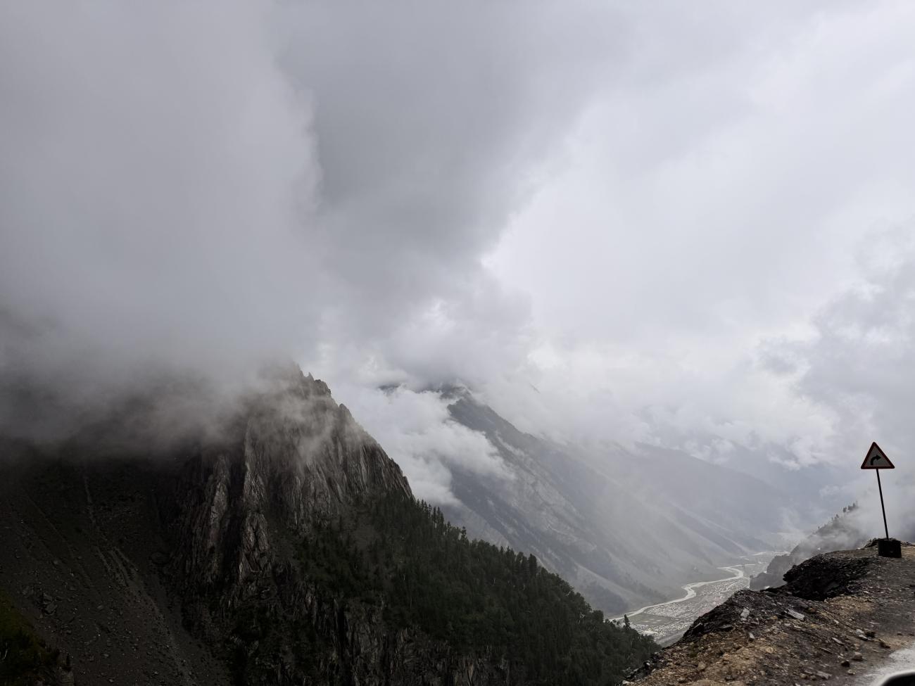 Travelling along the Zoji La