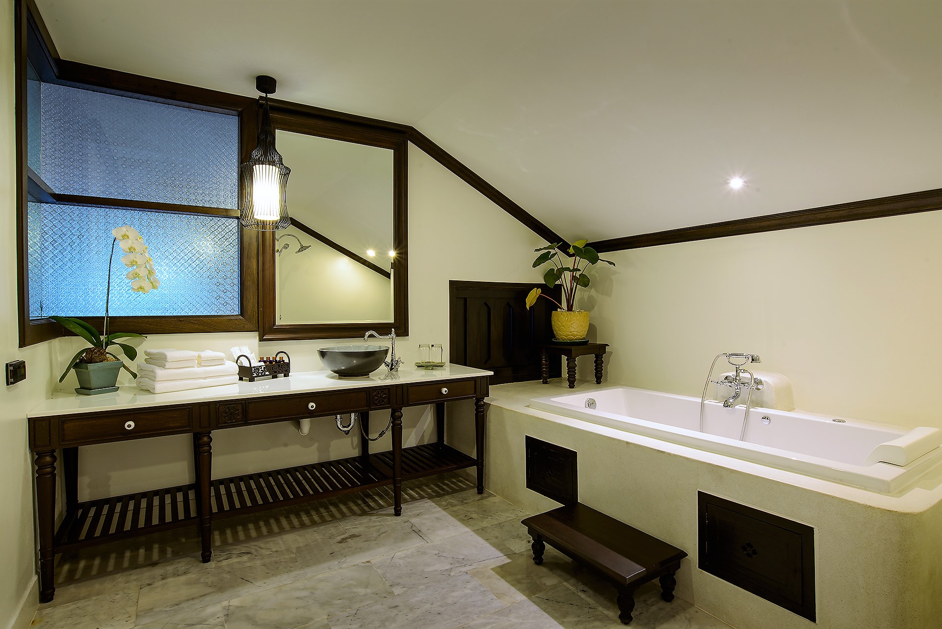 Na Nirand Romantic Boutique Resort