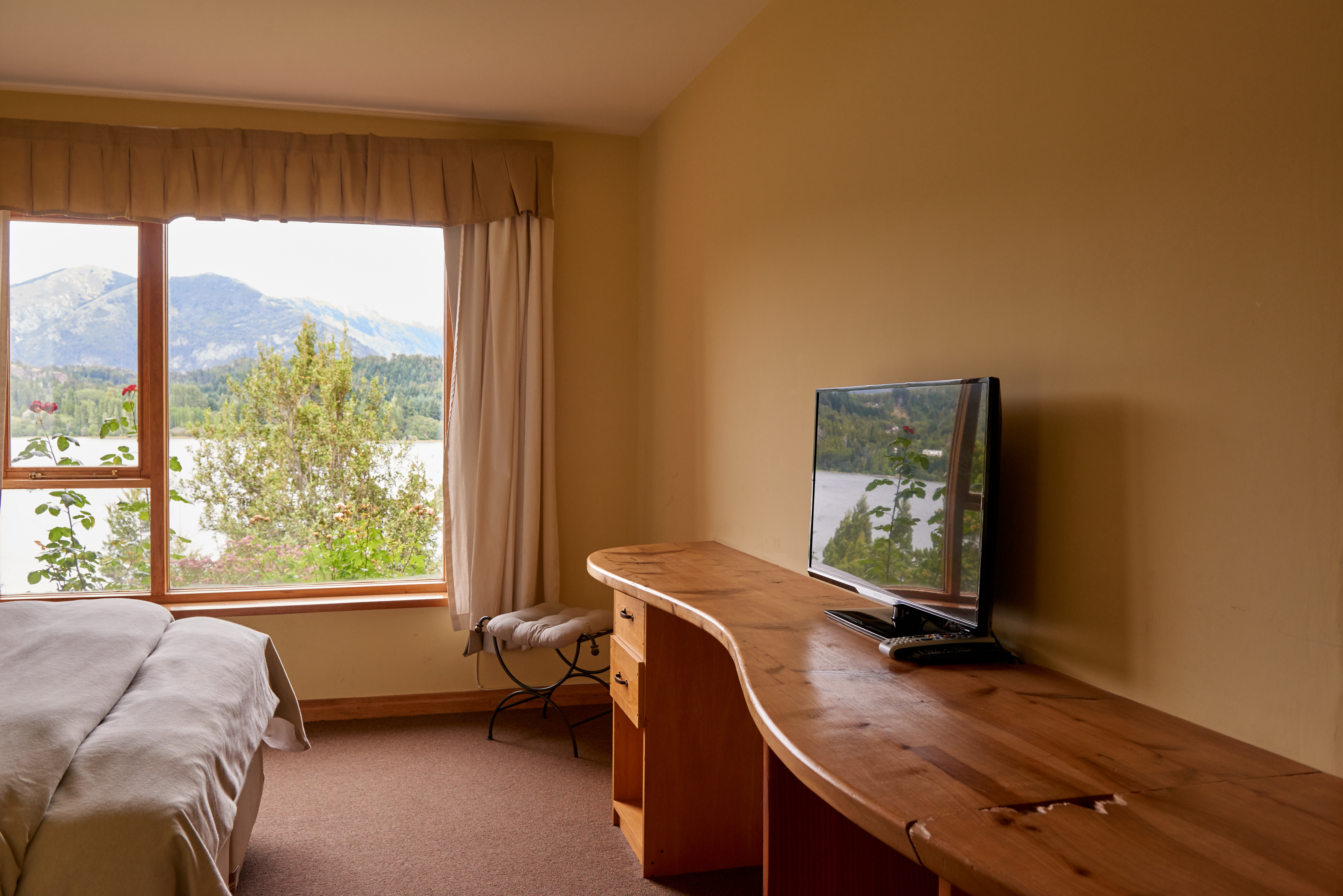 Peninsula Petit Hotel