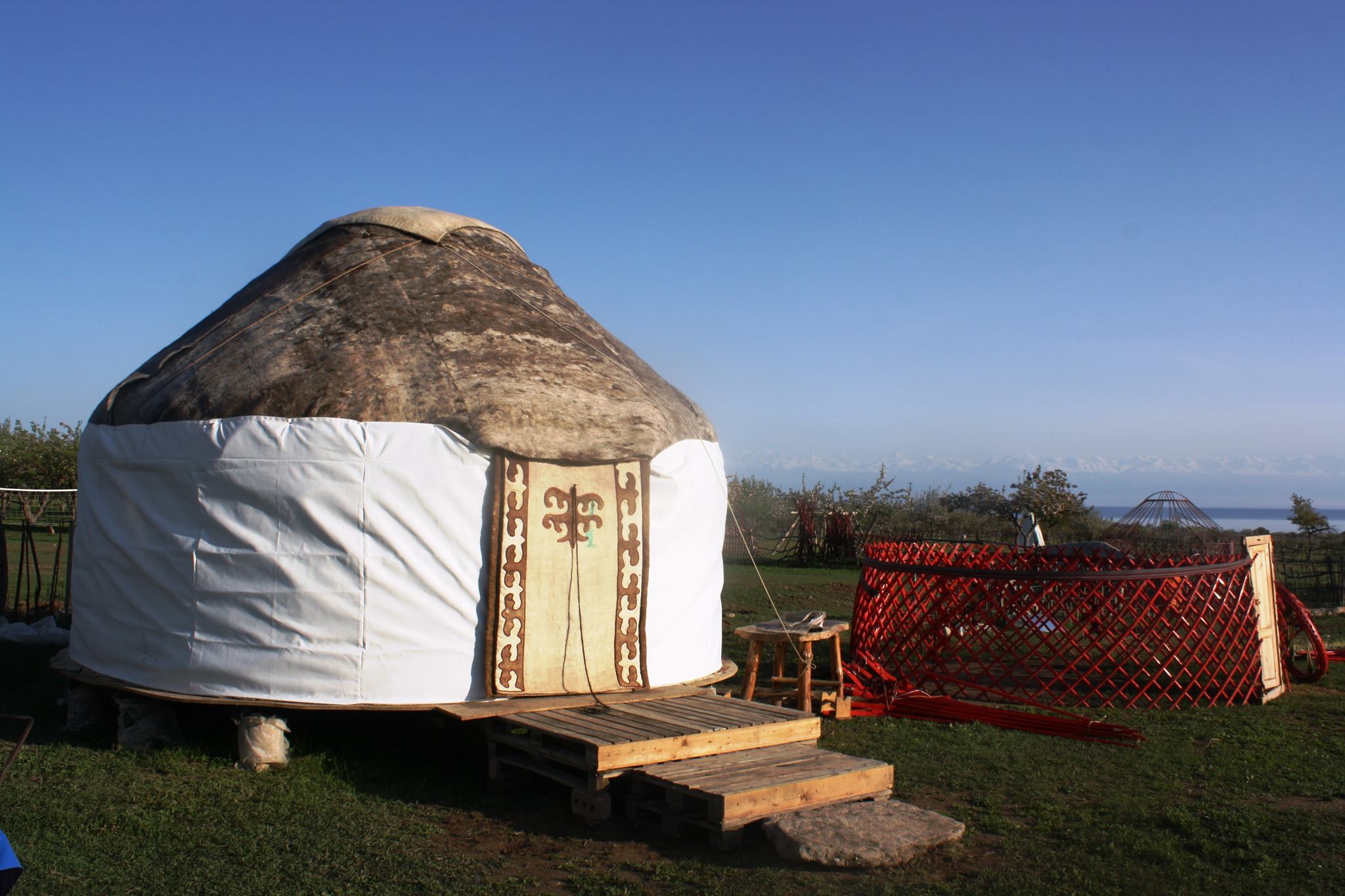 Almaluu Yurt Camp
