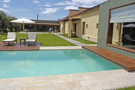Club Tapiz Hotel