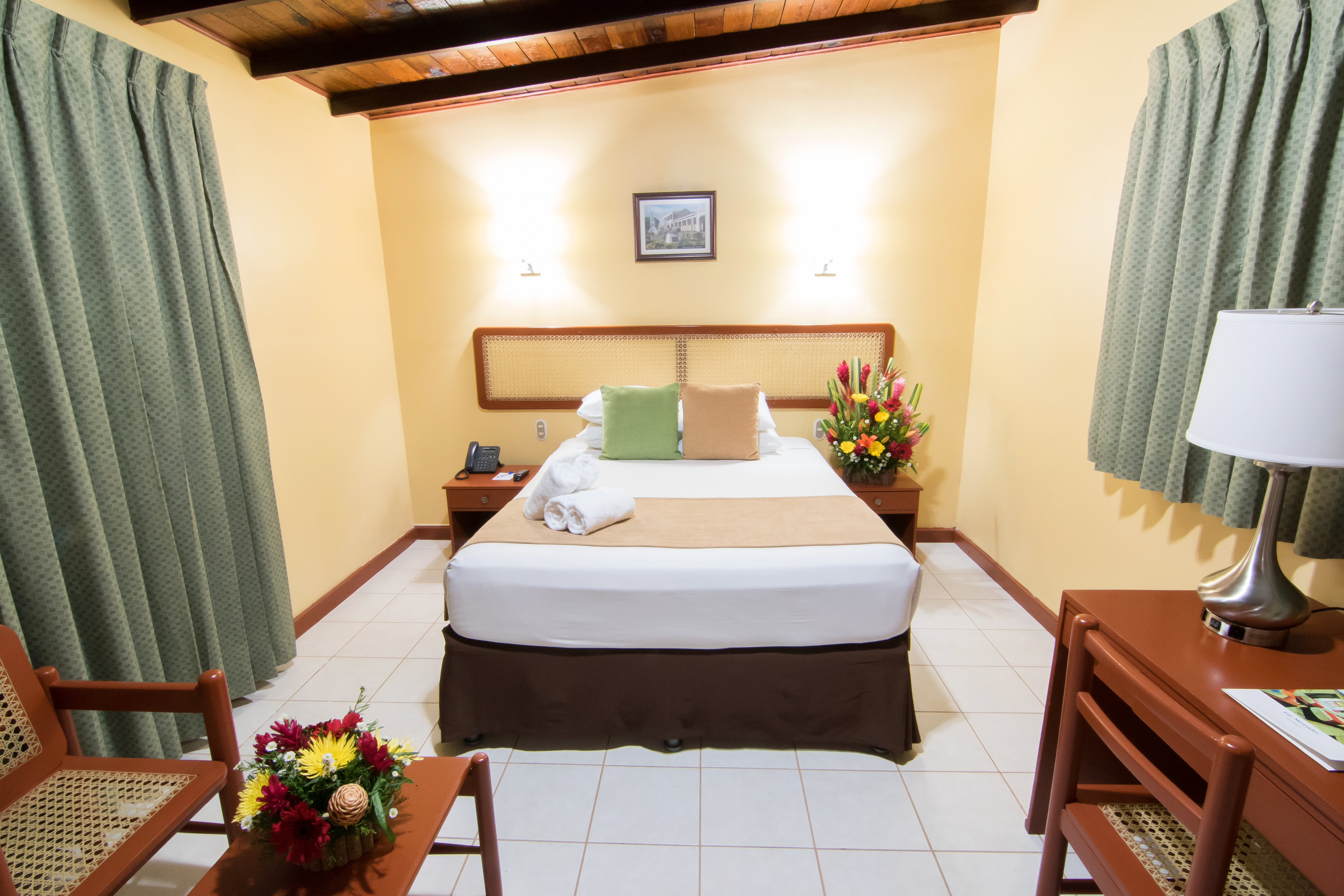 Best Western Las Mercedes Airport Hotel