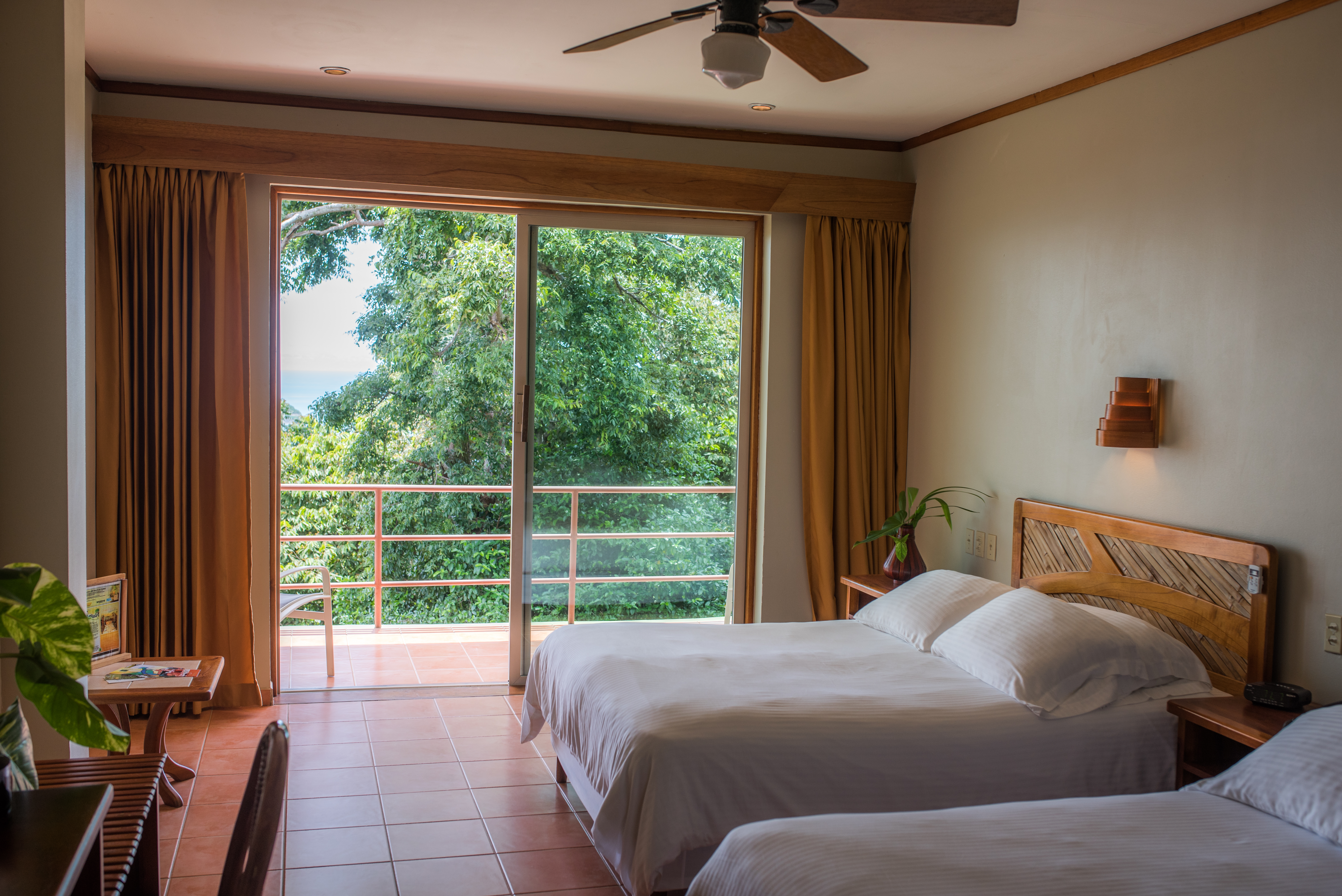 Si Como No Resort & Spa