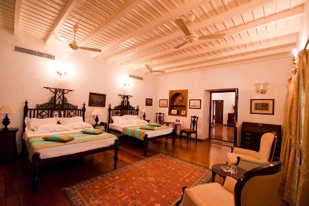 Le Colonial