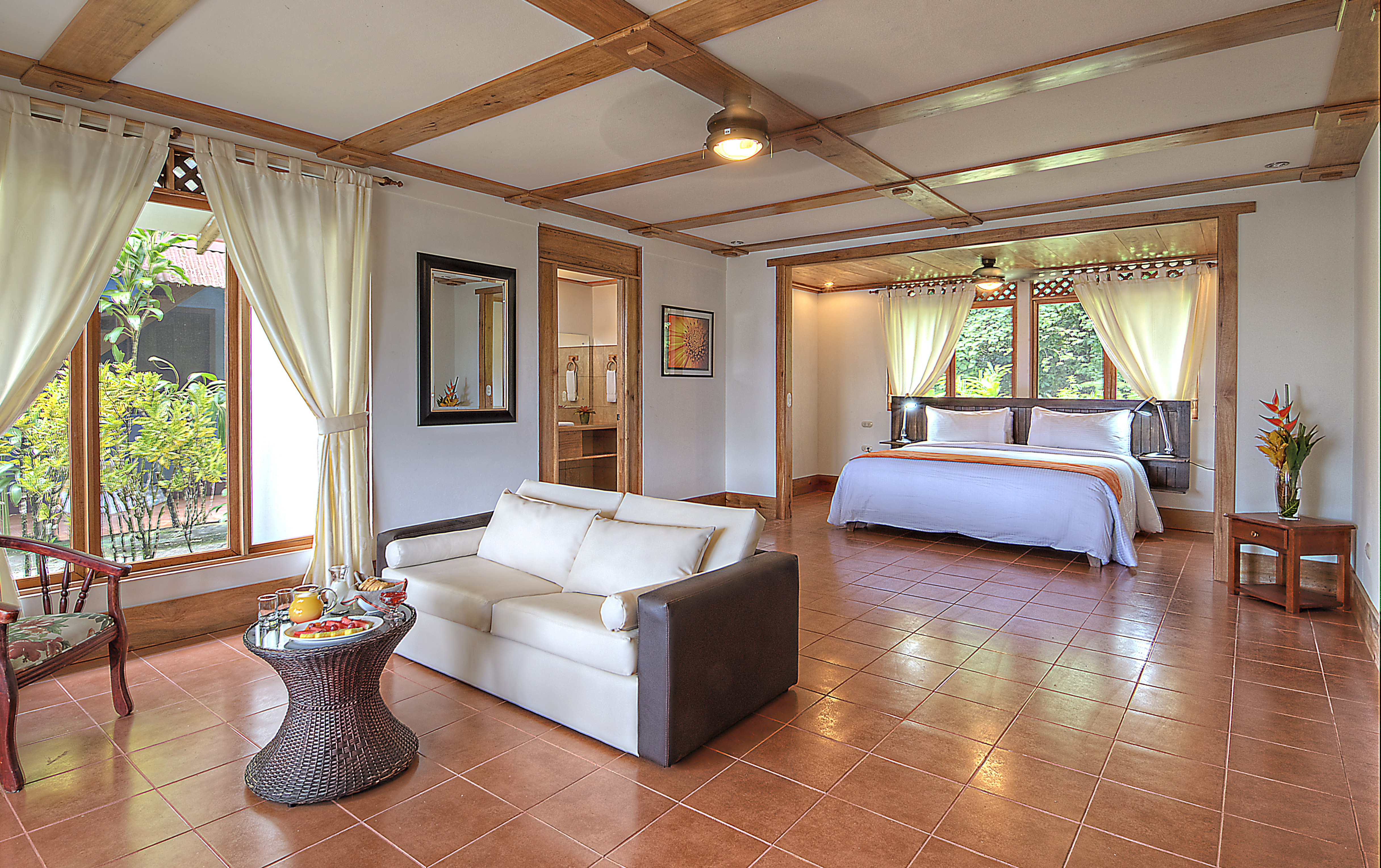 Tortuga Lodge
