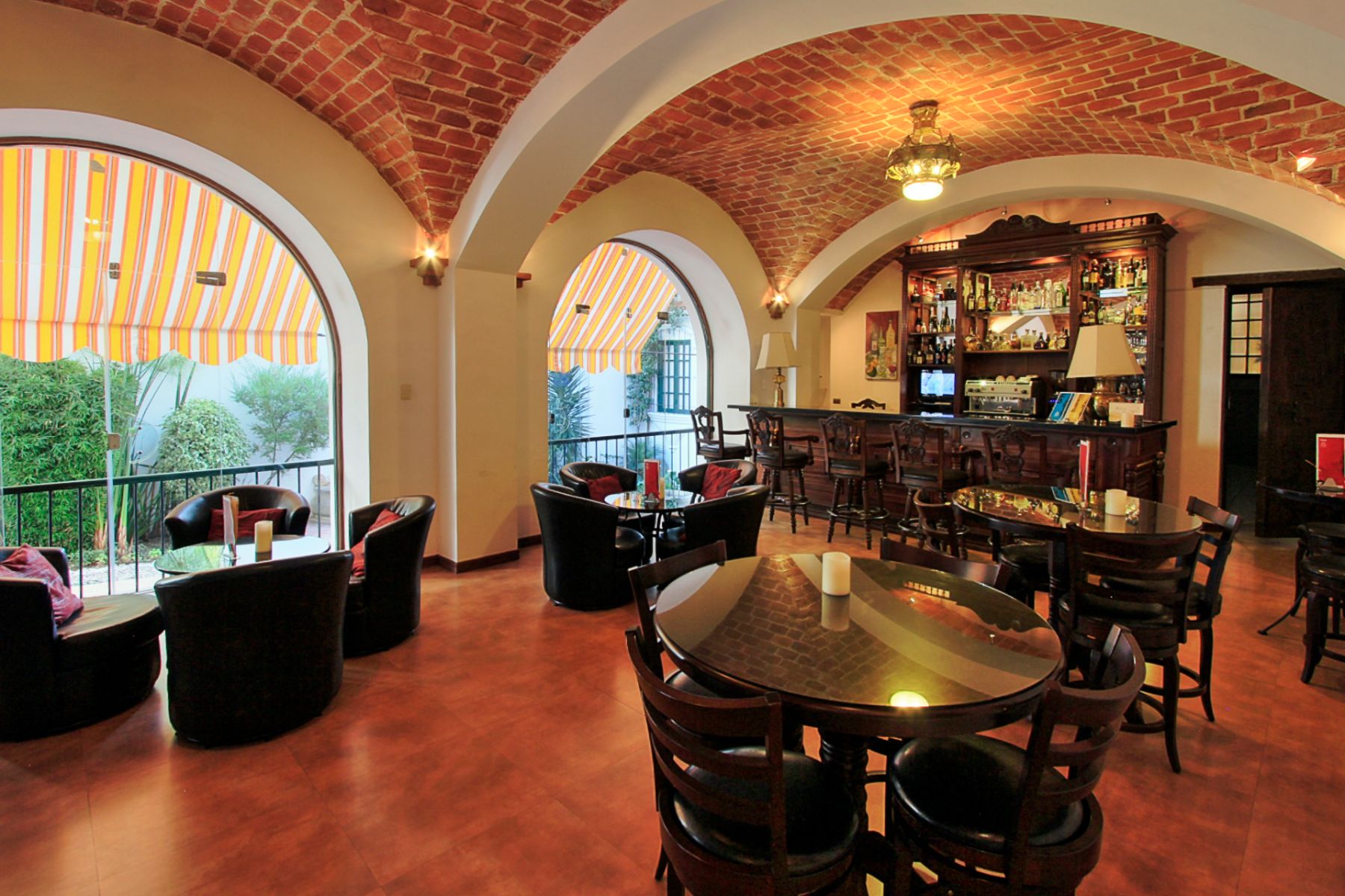 Parador Santa Maria La Real Hotel