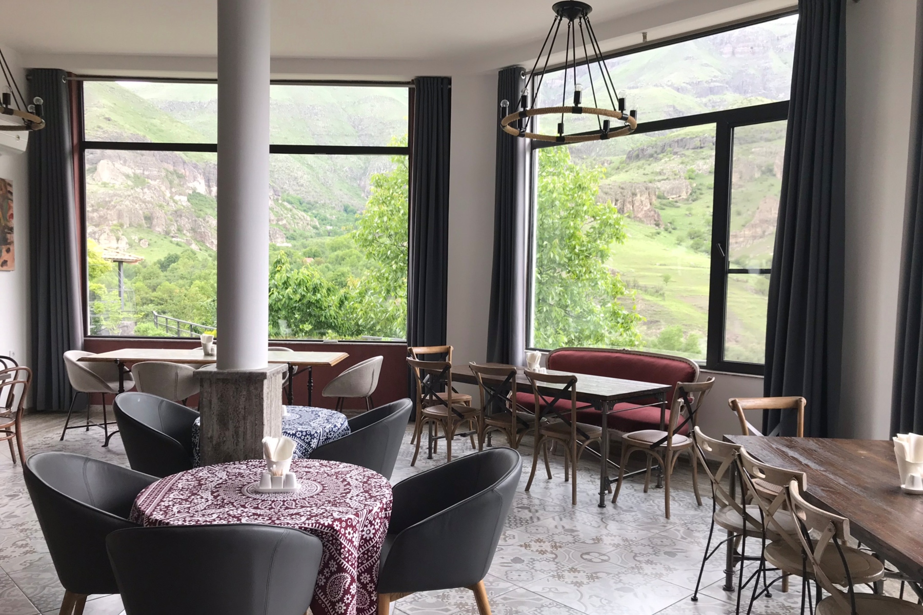 Vardzia Resort