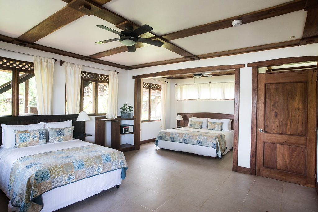 Tortuga Lodge
