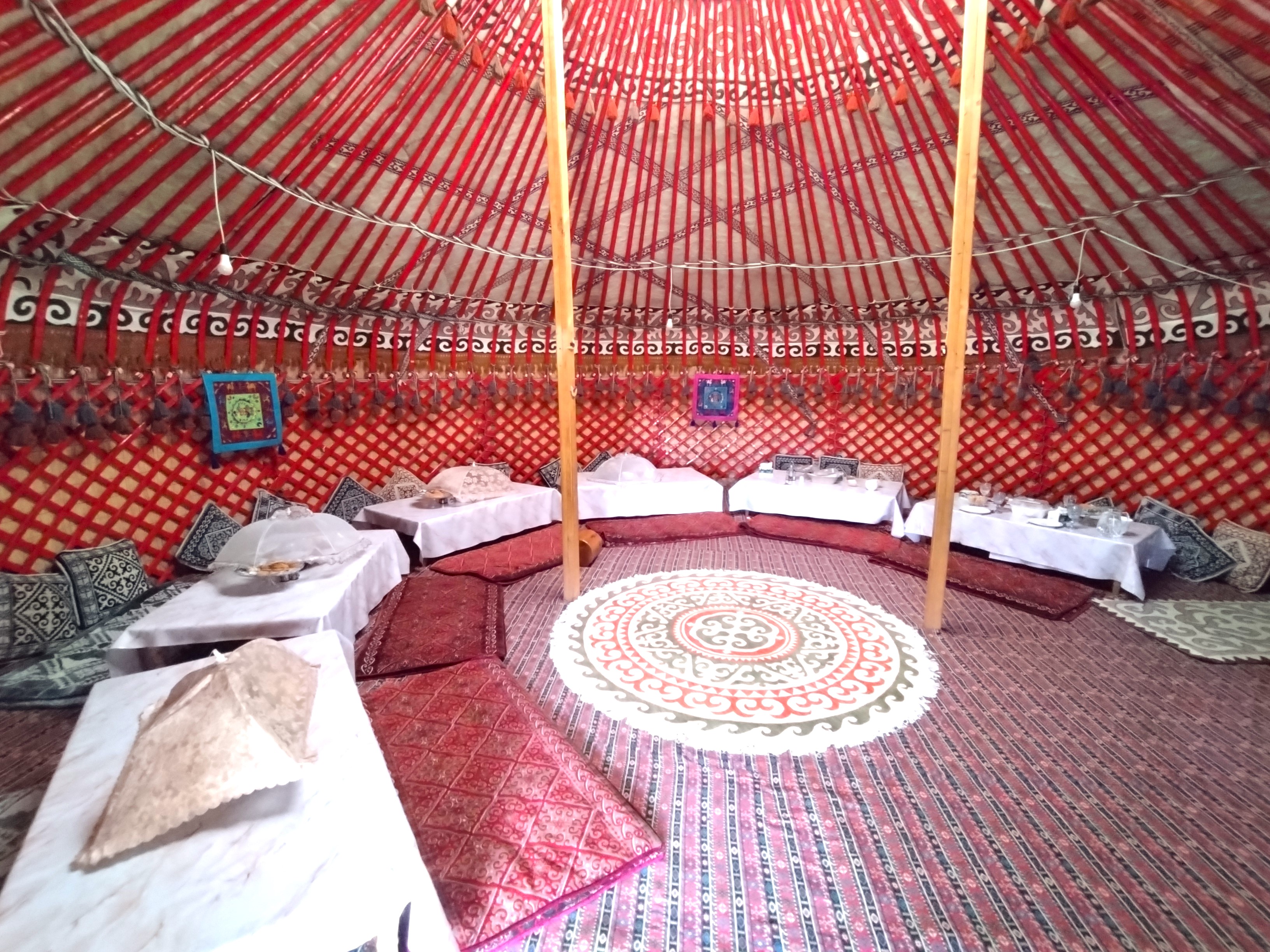 Almaluu Yurt Camp