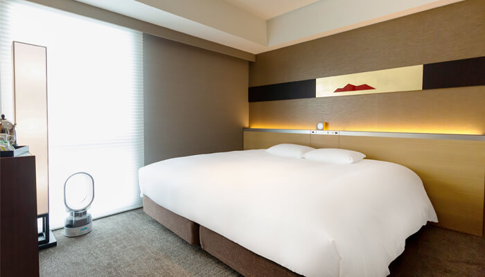 Cross Hotel