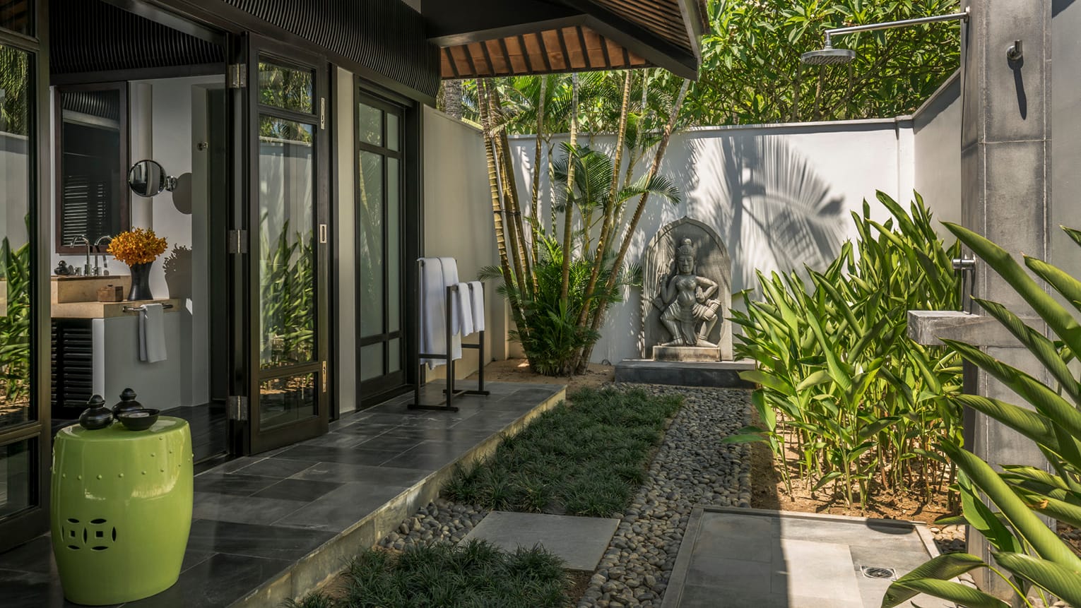 Four Seasons Resort The Nam Hai