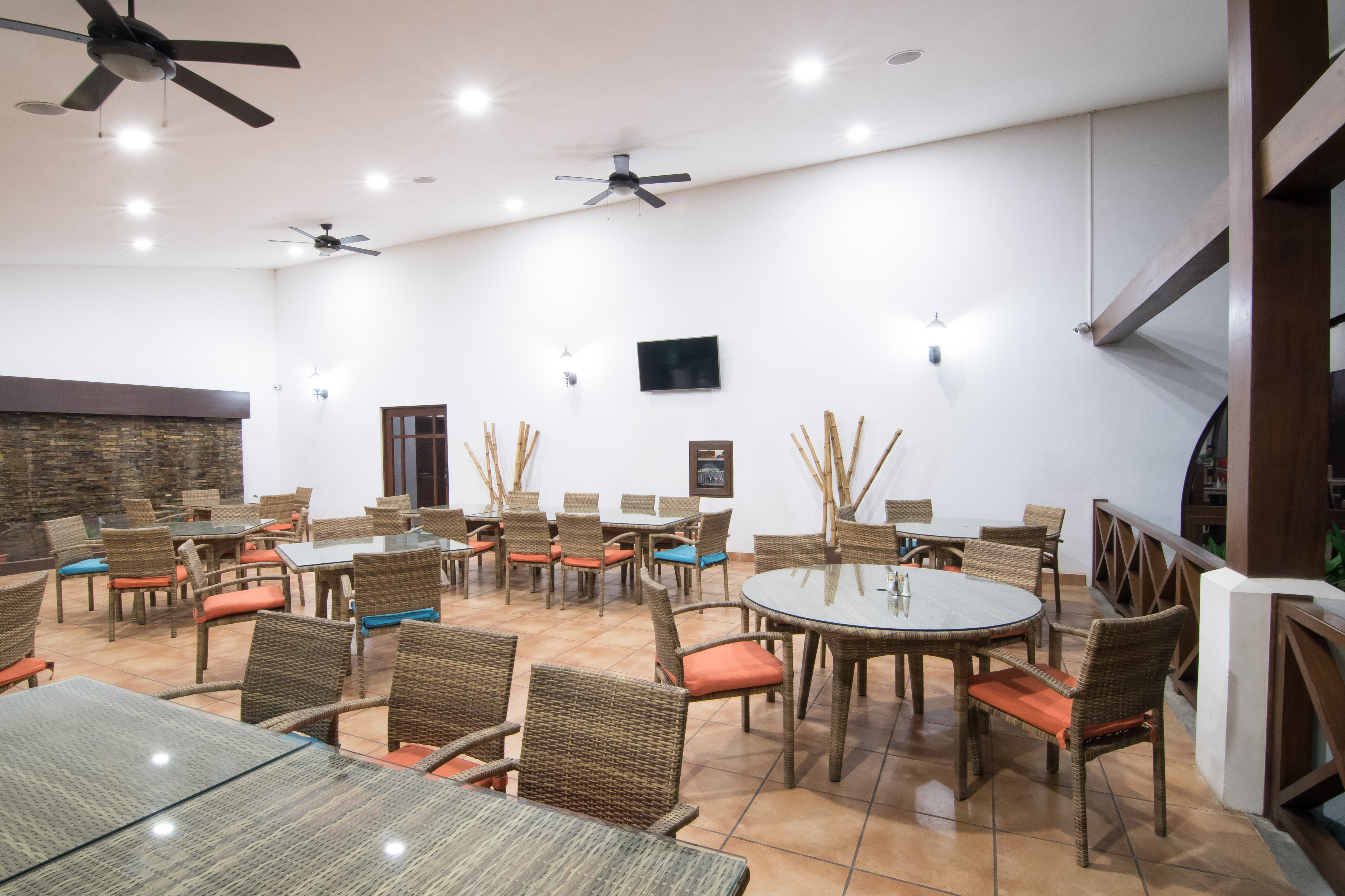 Best Western Las Mercedes Airport Hotel
