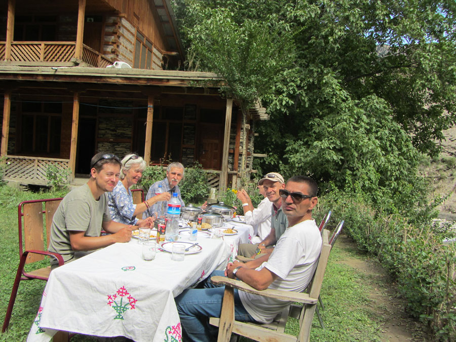 Kalash Guesthouse Rumbur